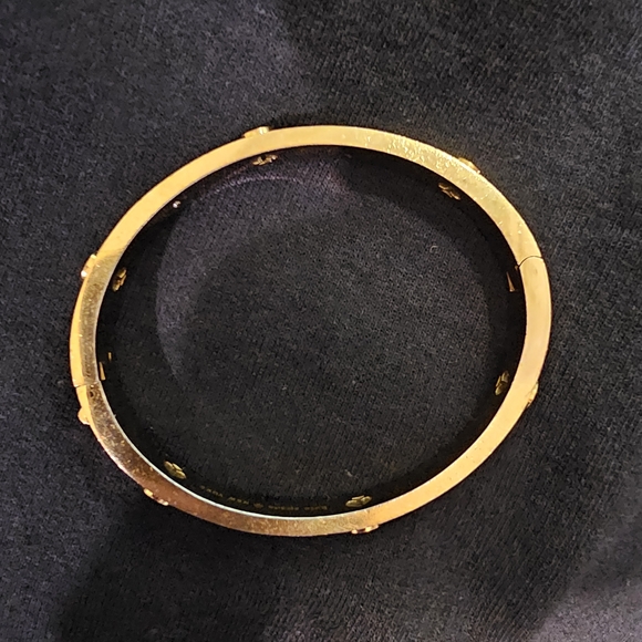 Kate Spade Spot The Spade Studded Hinged Bangle - Picture 5 of 5